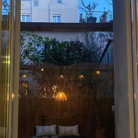 Le Petit Vendome Avec Terrasse Apartment
