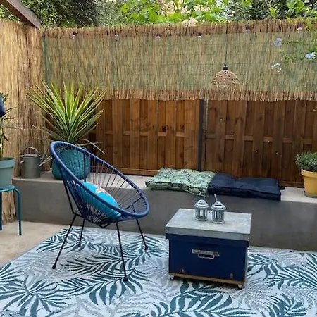 Apartment Le Petit Vendome Avec Terrasse Aix-en-Provence